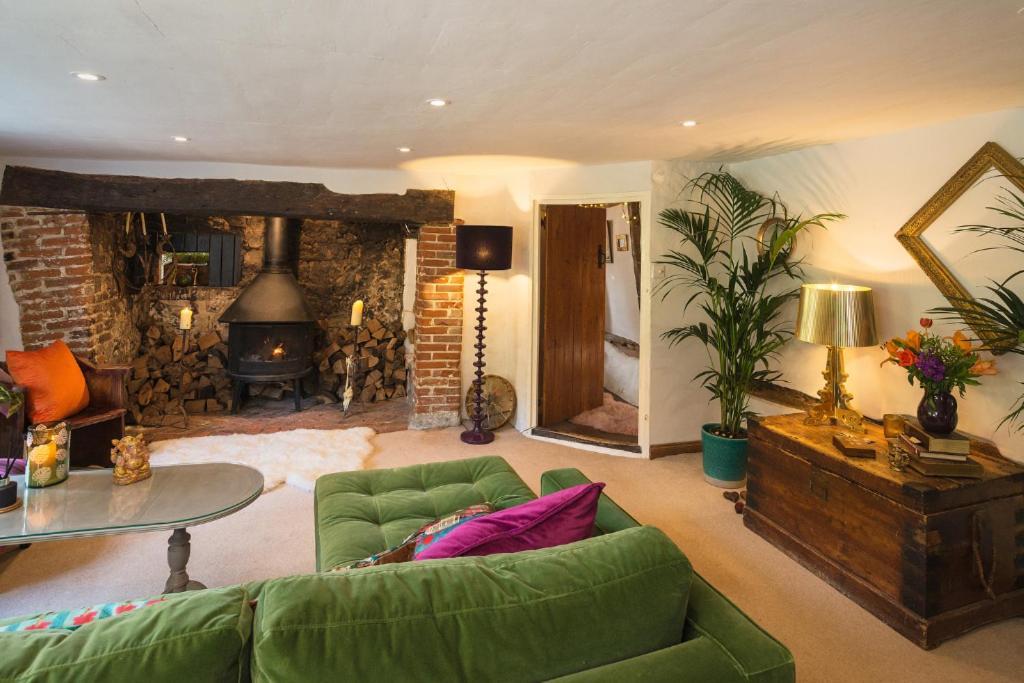 Samsara Villa Tonbridge Exterior photo
