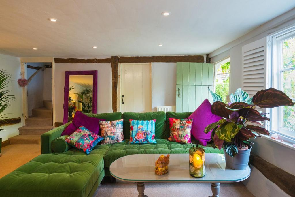 Samsara Villa Tonbridge Exterior photo